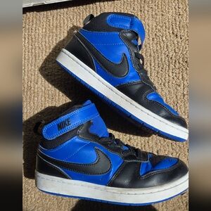 Nike Kids High Up Shoes